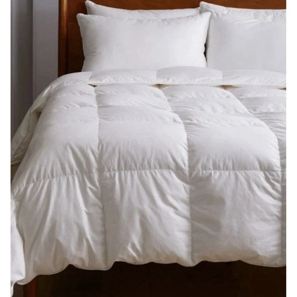 New Quince TWIN  Lightweight Premium Down Alternative Comforter All Season